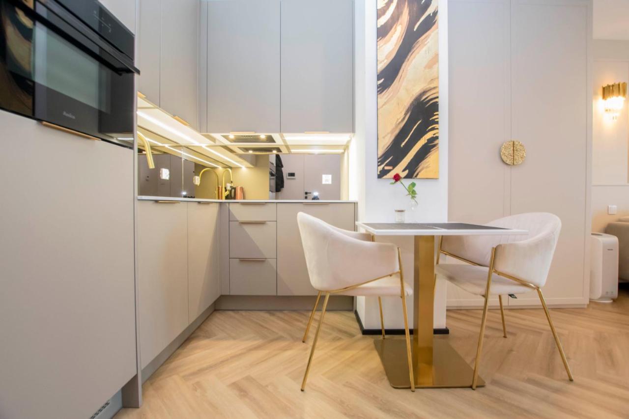 Lux Stays By Torres At K39 Krakau Exterior foto