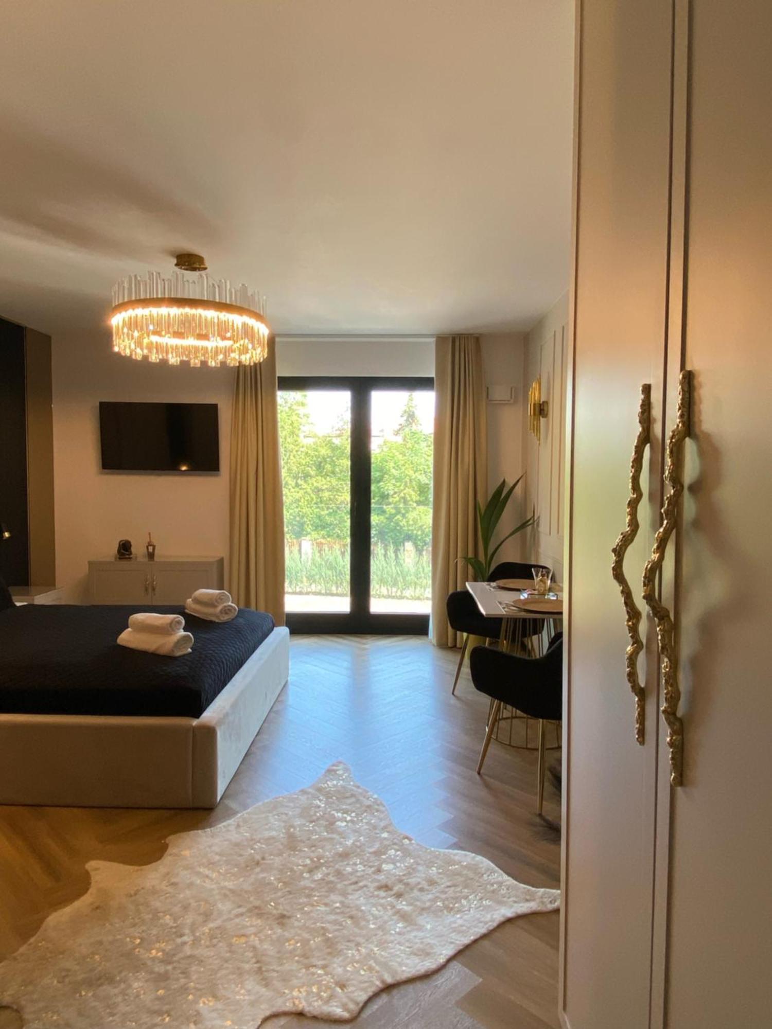 Lux Stays By Torres At K39 Krakau Exterior foto